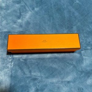 Box, 10.5”* 2” deep